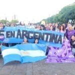 PROYECTO MORADO: UNA OLA IMPARABLE  DE FANÁTICAS DE BTS EN ARGENTINA