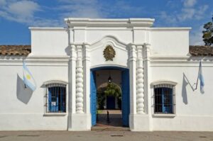 9 de Julio: La firmeza institucional de la soberanía y el arraigo de nuestras tradiciones patrias